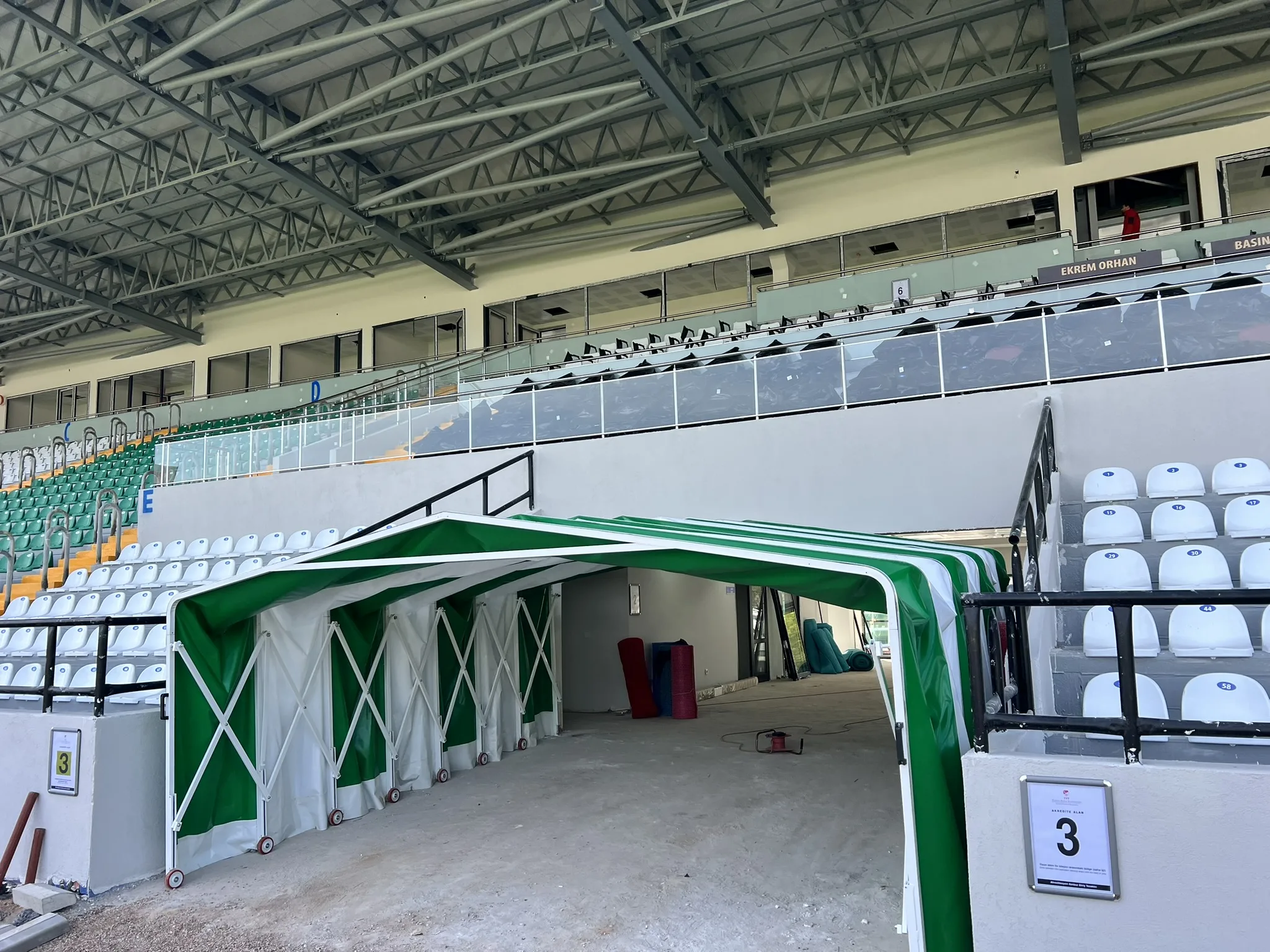 Futbolcu Çıkış Tüneli