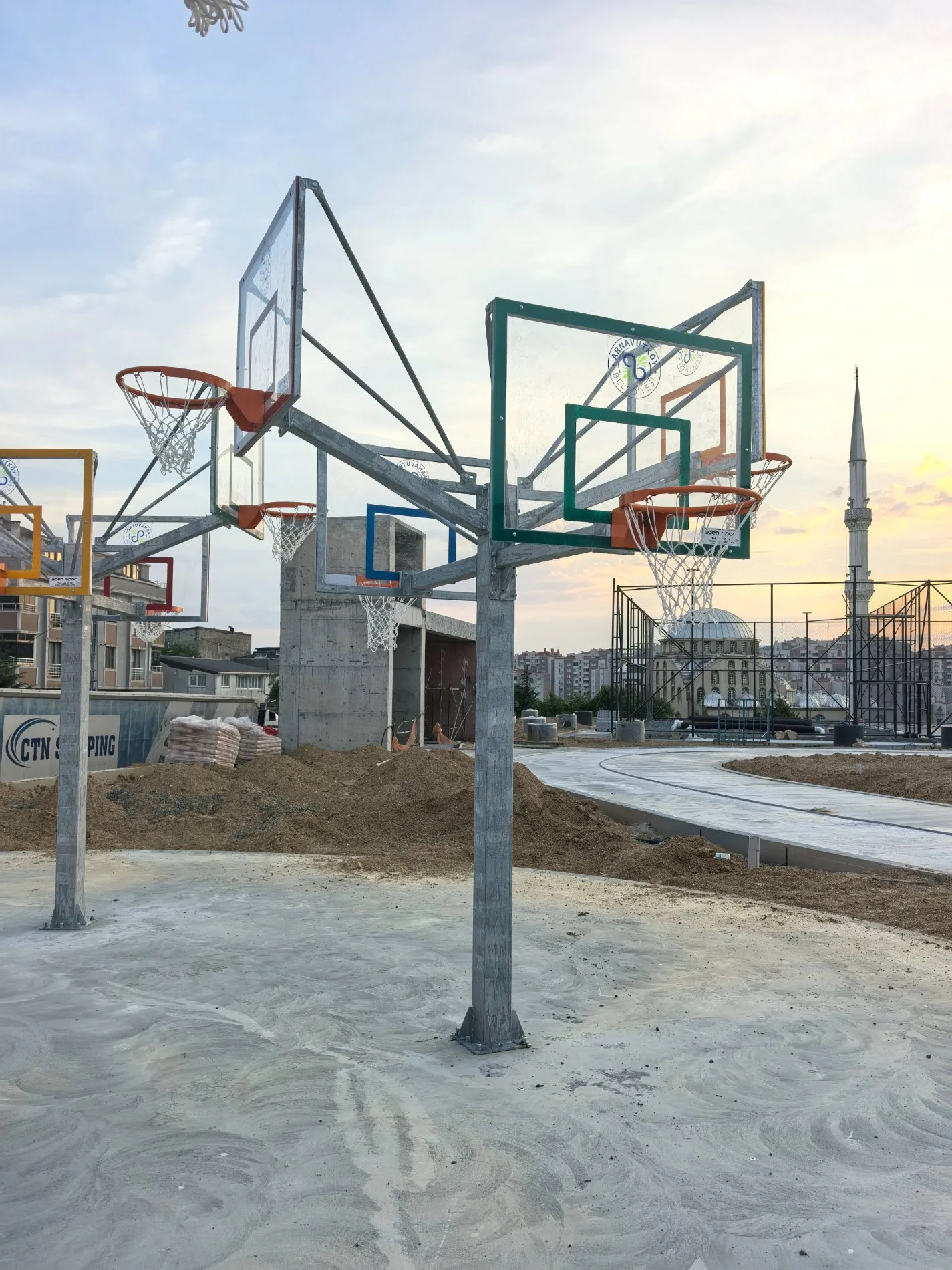 3 Yönlü Akrilik Cam Panyalı Basketbol Potası