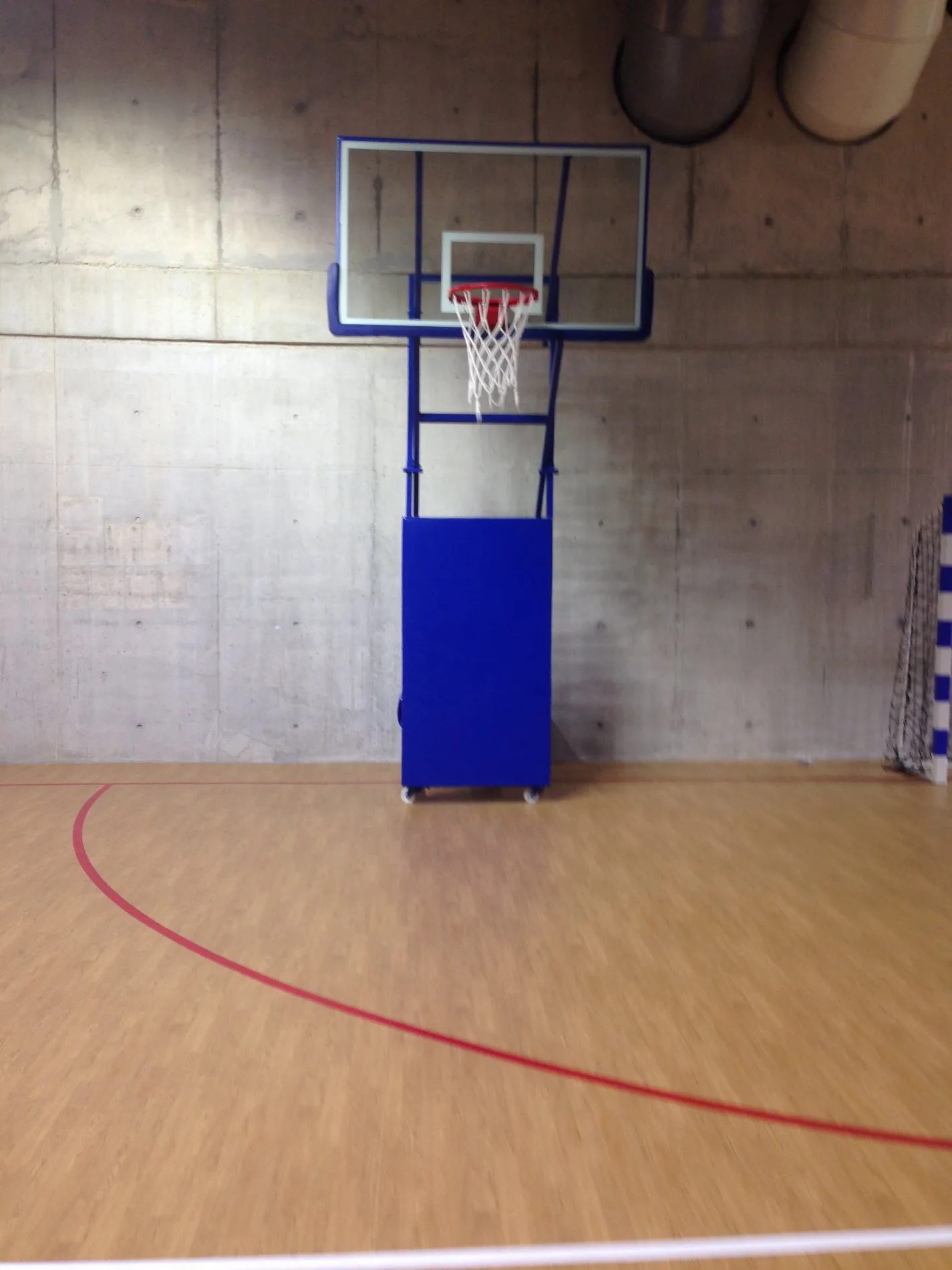 Yükseklik Ayarlı Dört Direkli Basketbol Potası
